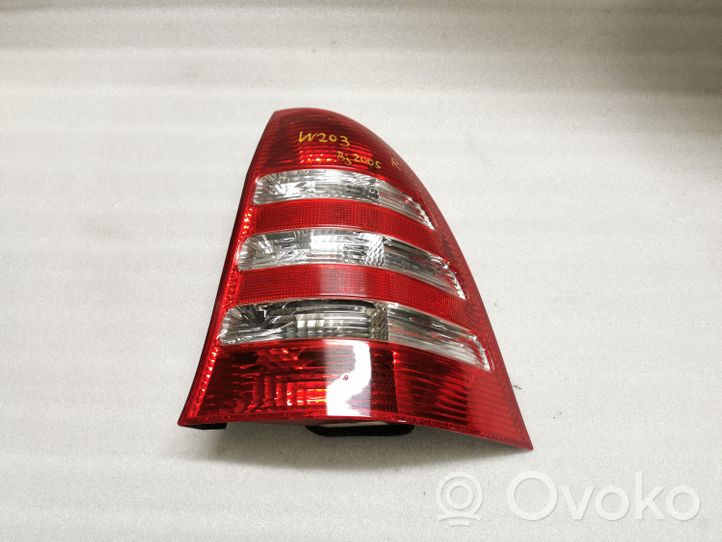 Mercedes-Benz C W203 Lampa tylna ULO3313