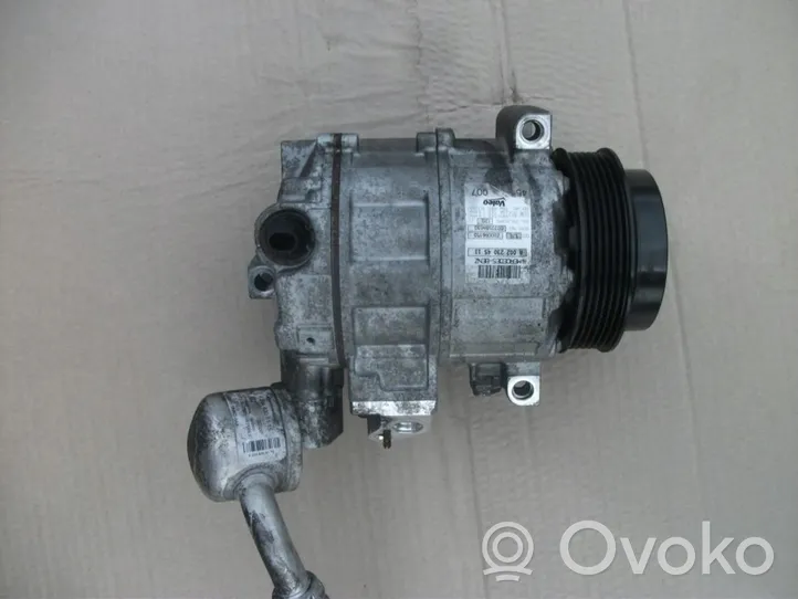 Mercedes-Benz E C207 W207 Compresseur de climatisation A0032304811