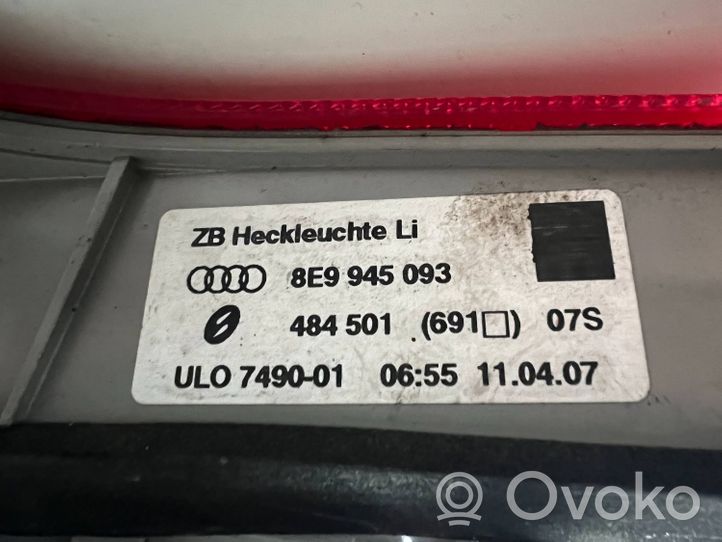 Audi A4 S4 B7 8E 8H Feux arrière sur hayon 8E9945093