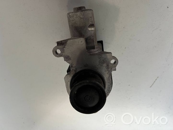 Volkswagen Touareg II EGR valve 057131501G