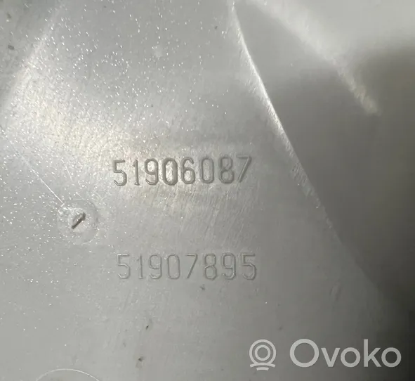 Opel Combo D Rūpnīcas varianta diska centra vāciņš (-i) 51906087