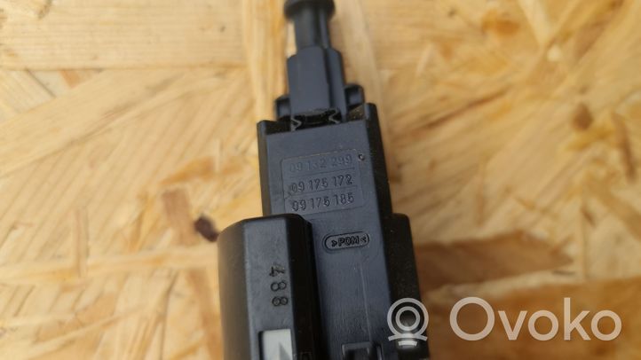 Opel Astra G Brake pedal sensor switch 09132299