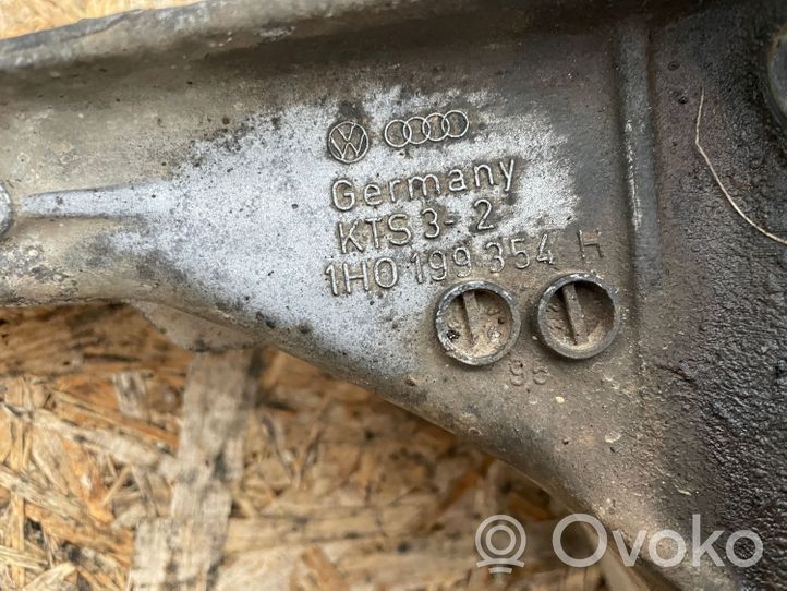 Volkswagen Golf III Engine mounting bracket 1H0199354