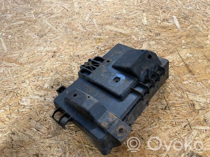 Opel Zafira A Boîte de batterie 24449812