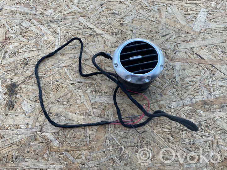 Audi TT Mk1 Griglia di ventilazione centrale cruscotto 8N0820901