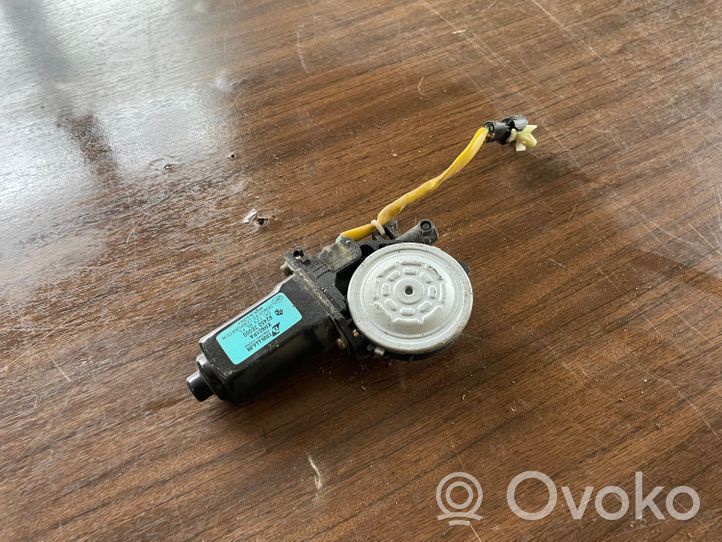 KIA Sorento Front door window regulator motor 824503E000