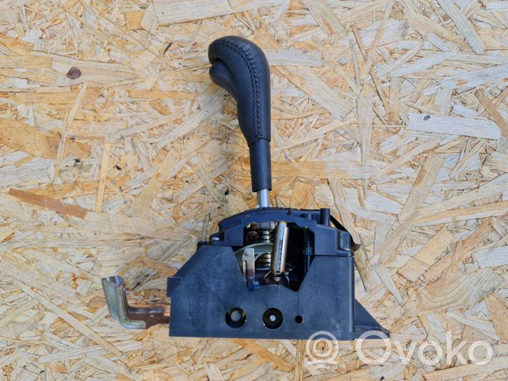 Chrysler 300M Gear selector/shifter (interior) 