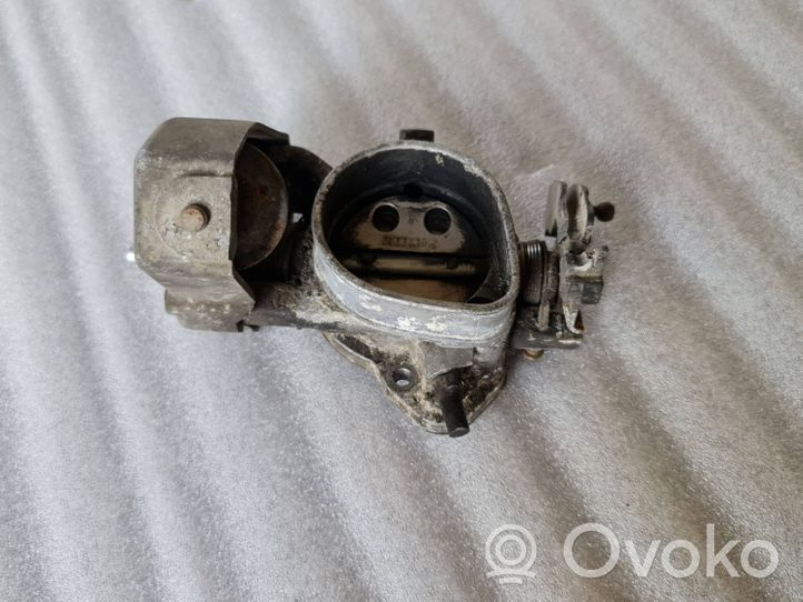 Audi 100 200 5000 C3 Clapet d'étranglement 31271302