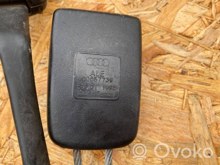 Audi A4 S4 B5 8D Boucle de ceinture de sécurité arrière centrale 8D0857739