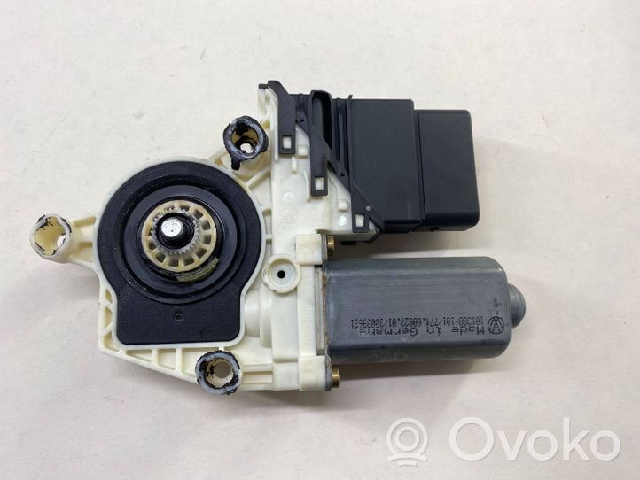 Volkswagen Bora Rear door window regulator motor 1J4959812C