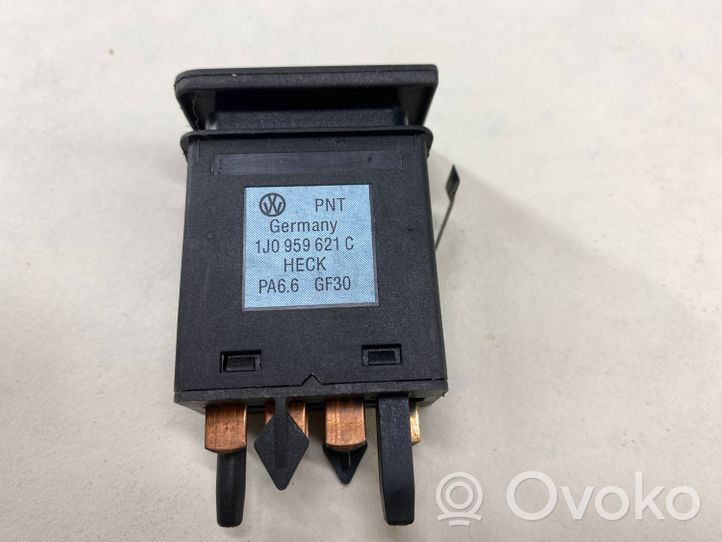 Volkswagen Bora Przycisk / Przełącznik ogrzewania szyby przedniej / czołowej 1J0959621C