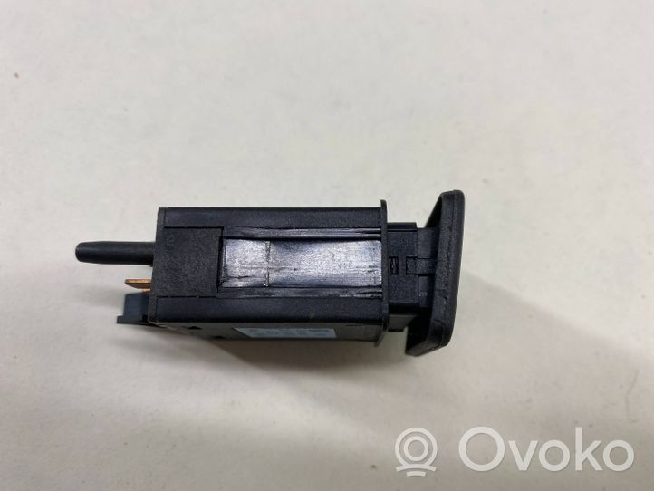Volkswagen Bora Przycisk / Przełącznik ogrzewania szyby przedniej / czołowej 1J0959621C