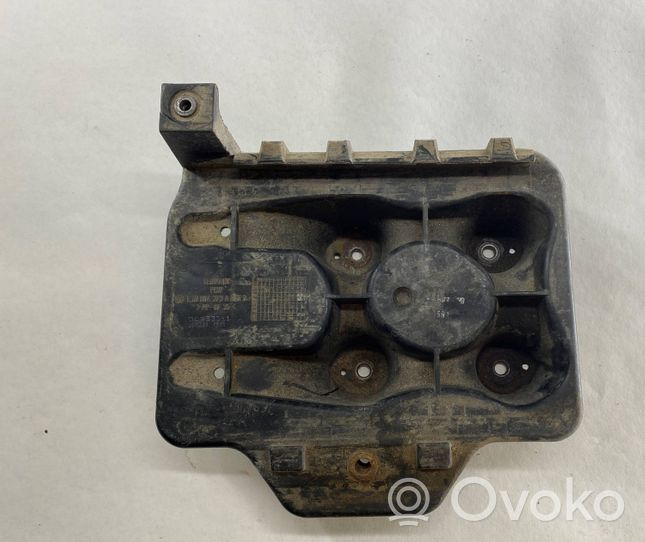 Volkswagen Bora Vassoio scatola della batteria 1J0804373A