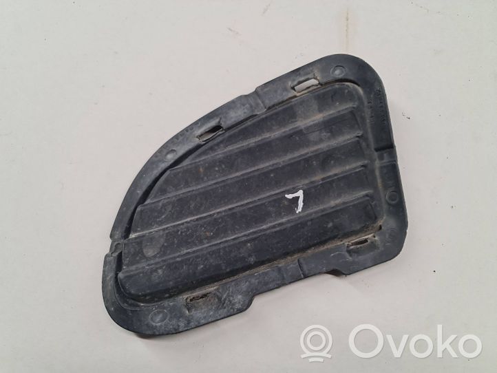 Fiat Grande Punto Etupuskurin alempi jäähdytinsäleikkö 735410805