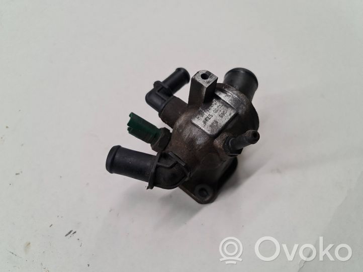 Fiat Grande Punto Termostat / Obudowa termostatu 55194271