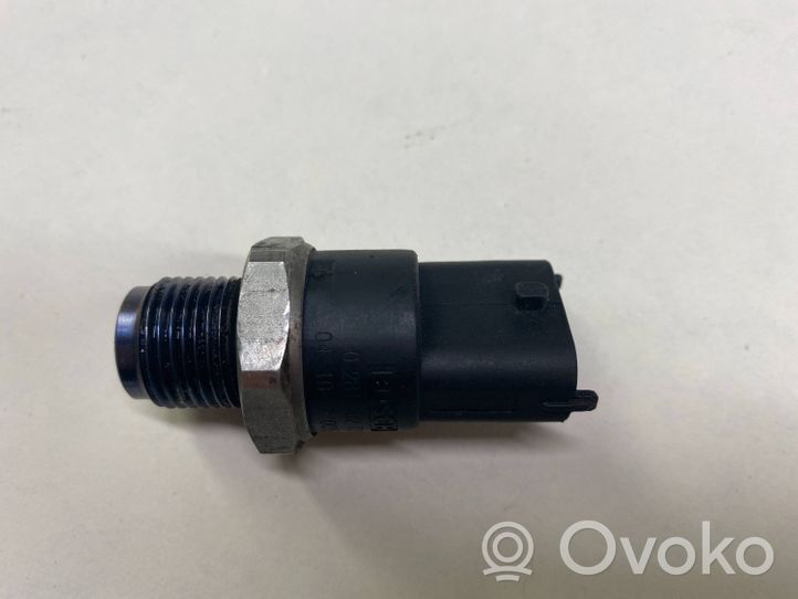 Renault Scenic II -  Grand scenic II Fuel pressure sensor 0281002720