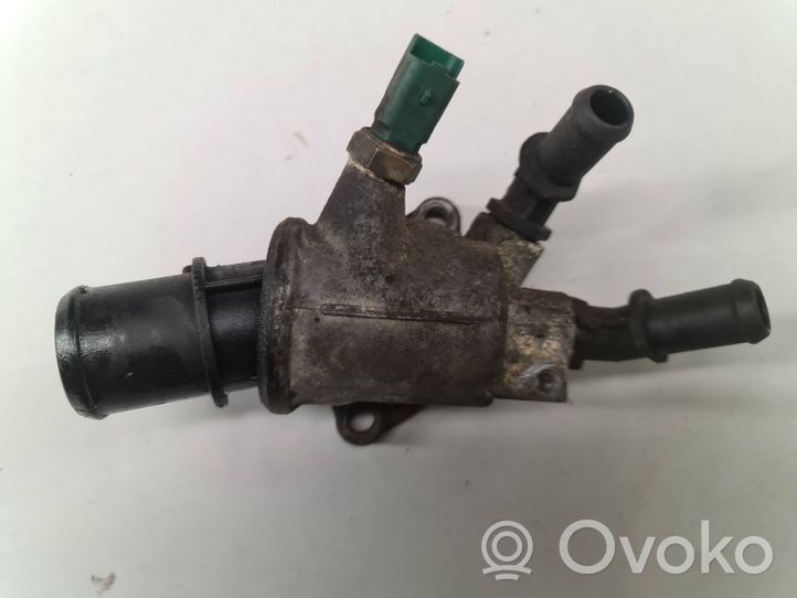 Opel Zafira B Boîtier de thermostat / thermostat 55203388