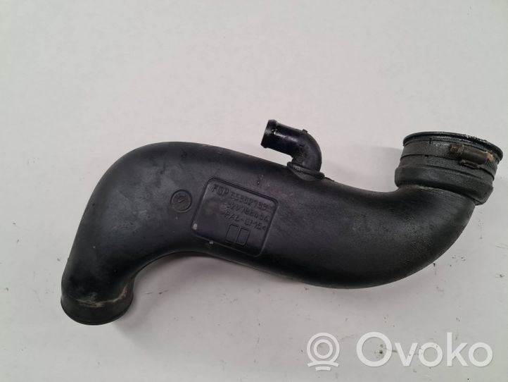 Opel Zafira B Turbo air intake inlet pipe/hose 55352733