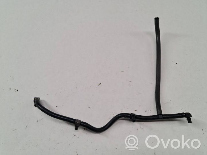 Opel Zafira B Fuel return line/hose 