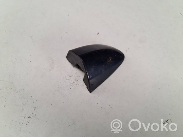 Volkswagen PASSAT B6 Copertura per maniglia portiera anteriore 3C0837880