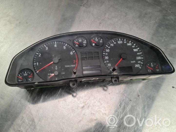 Audi A6 S6 C5 4B Compteur de vitesse tableau de bord 88311245