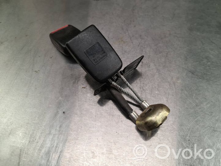 Audi A4 S4 B5 8D Boucle de ceinture de sécurité arrière centrale 8D0857739