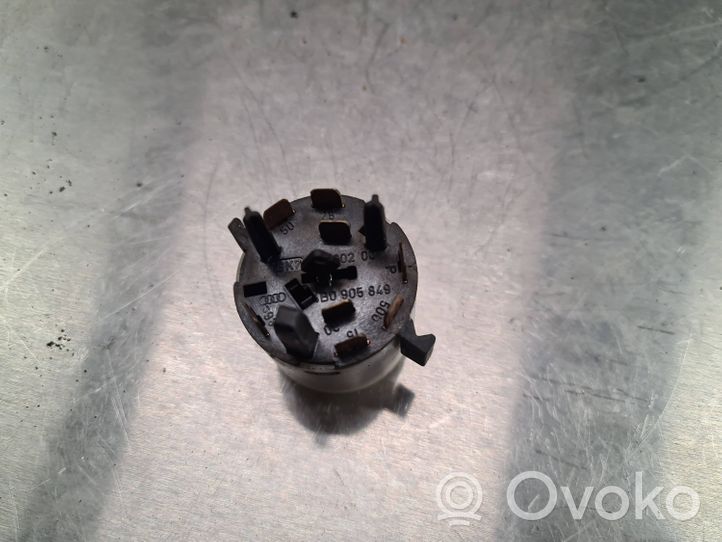 Audi A4 S4 B5 8D Ignition lock contact 4B0905849