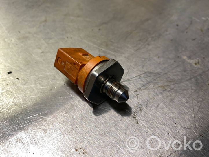 Volkswagen Caddy Fuel pressure sensor 261545051