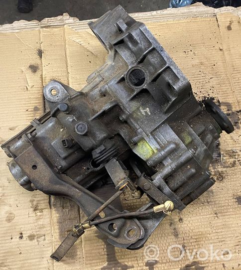 Volkswagen Golf II Manual 5 speed gearbox 020301107H