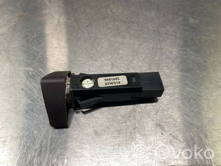 Volvo V70 Hazard light switch 4970