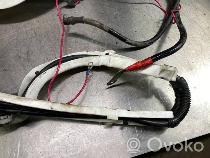 Volvo V70 Câble de batterie positif 08688689