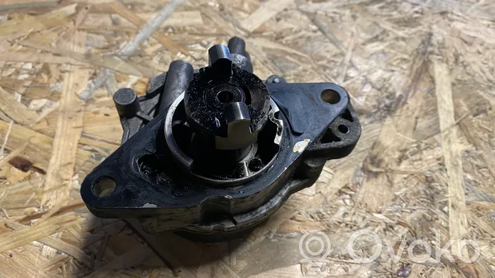 Opel Corsa D Vacuum pump 