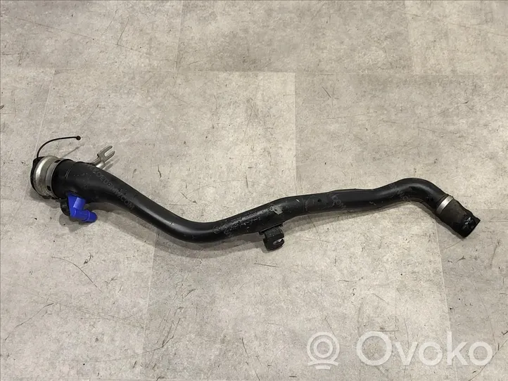 BMW 2 F46 Tuyau de remplissage de réservoir de carburant 16117482639