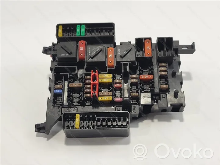 BMW 2 F46 Skrzynka bezpieczników / Komplet 61149270356