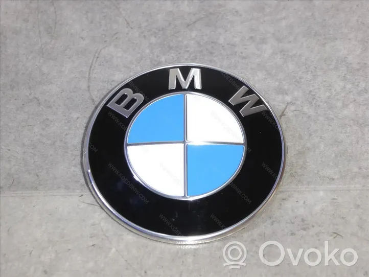 BMW 5 G30 G31 Mostrina con logo/emblema della casa automobilistica 51147463684