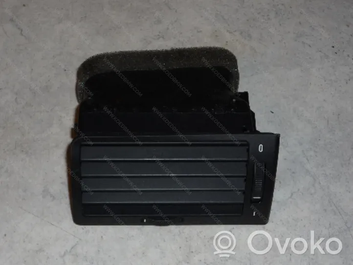 BMW 7 E38 Griglia di ventilazione centrale cruscotto 64228391596