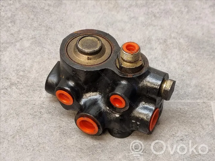 BMW 8 E31 ABS Pump 34331159752