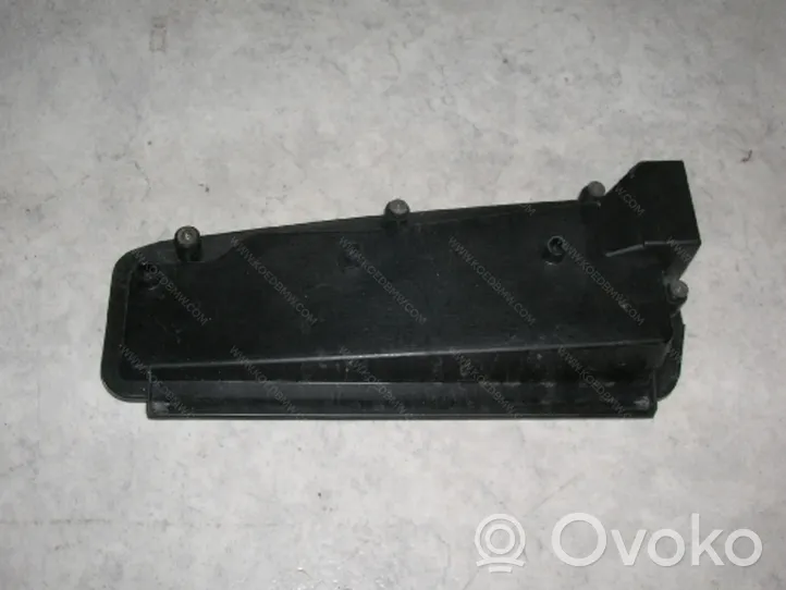 BMW 3 E36 Konepellin lukituksen muotolista 12521735108