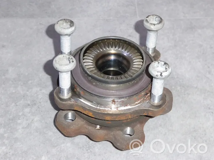 BMW 7 G11 G12 Pivot de moyeu avant 31202408656