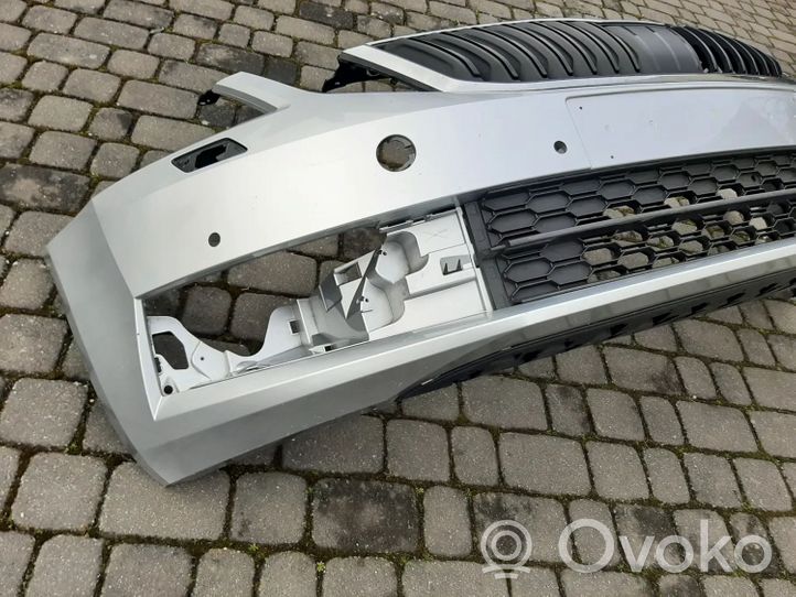 Skoda Octavia 985 Передний бампер 