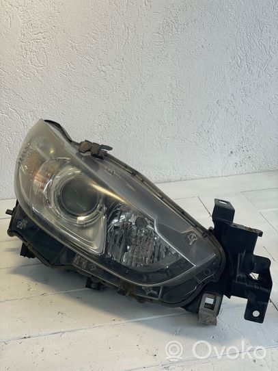 Mazda 6 Lampa przednia 