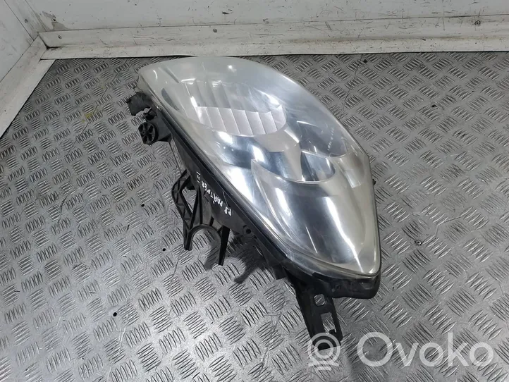 Peugeot Partner Lampa przednia 9677202380