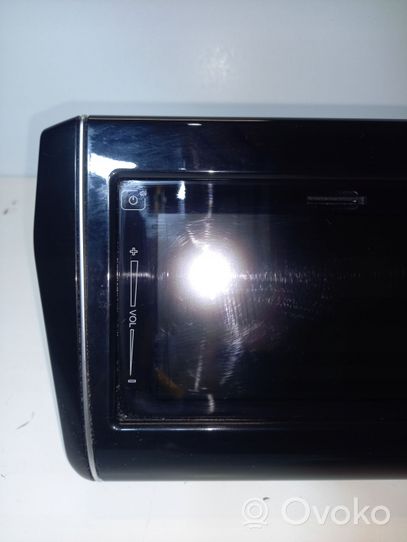 Suzuki Swift Panel / Radioodtwarzacz CD/DVD/GPS 3992052RA0