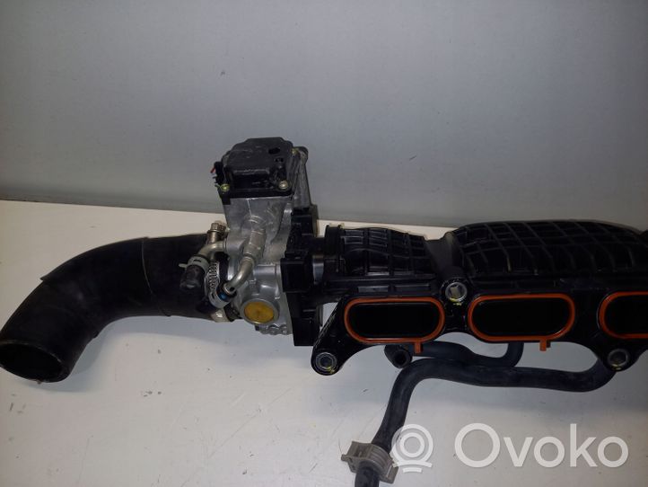Honda CR-V Kolektor ssący 
