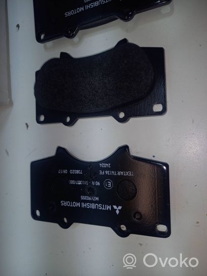 Mitsubishi Pajero Plaquettes de frein avant MZ690355