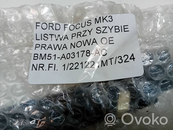 Ford Focus Garniture de pare-brise BM51A03178AC