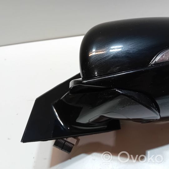 KIA Sorento Front door electric wing mirror 