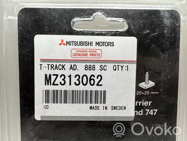 Mitsubishi ASX Box portabagagli da tetto MZ313062