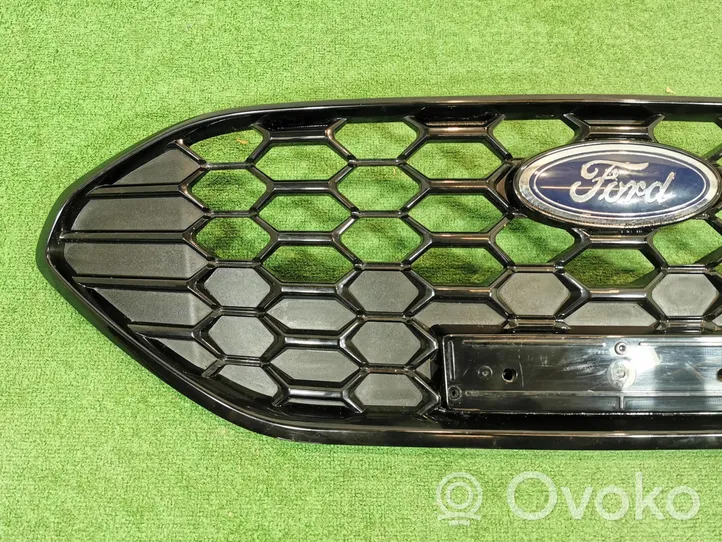 Ford Focus Grille calandre supérieure de pare-chocs avant NX7B-8200-T