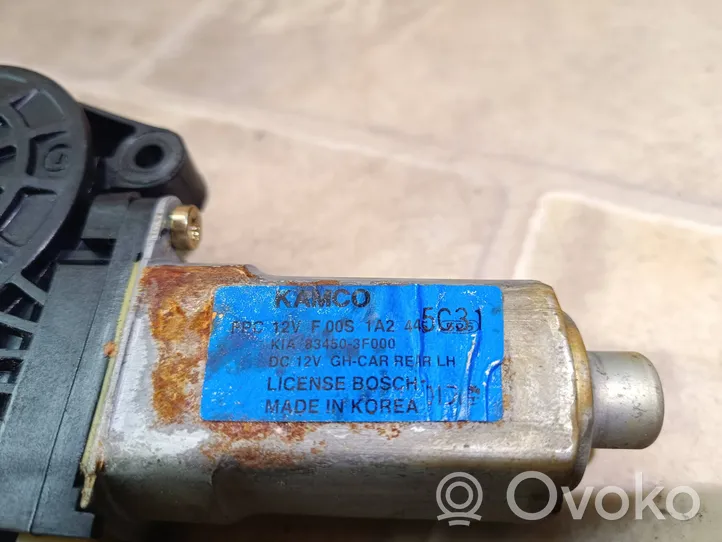 KIA Opirus Moteur de lève-vitre de porte arrière 834503F000